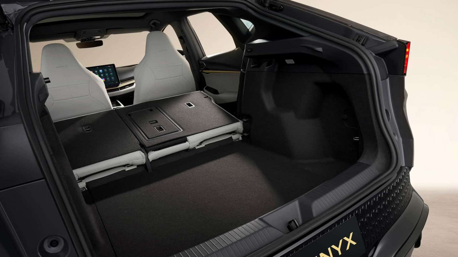 Το νέο Volkswagen ID.UNYX «πιάνει» κουβέντα με τους επιβάτες!